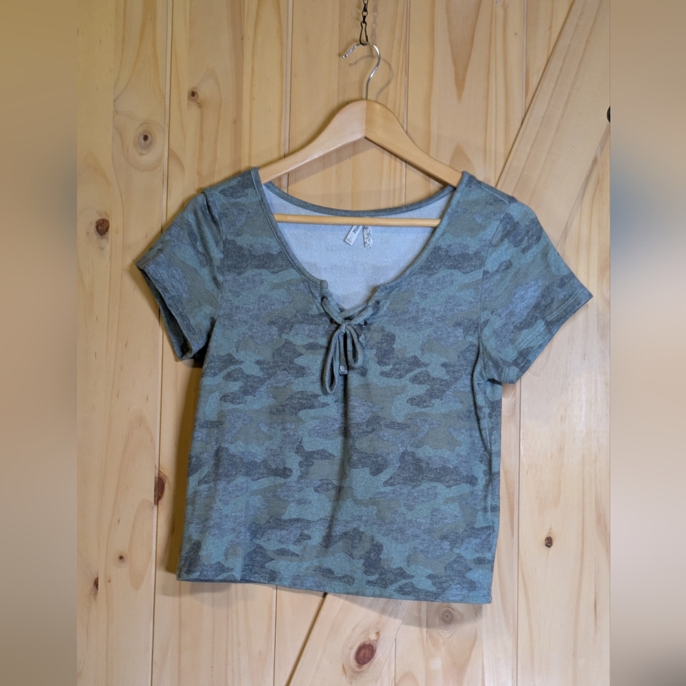 Camo Short Sleeve Crop Top